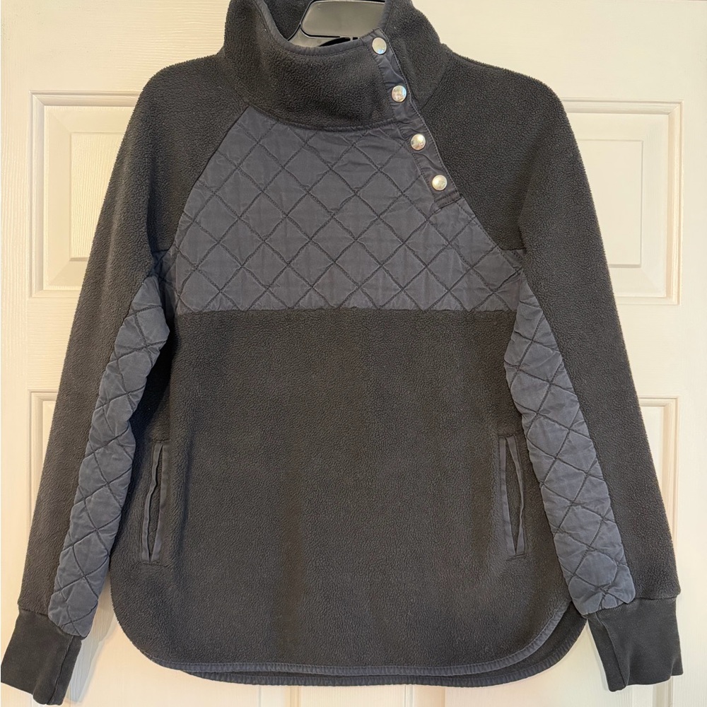 Abercrombie & Fitch Black Quilted Sweatshirt